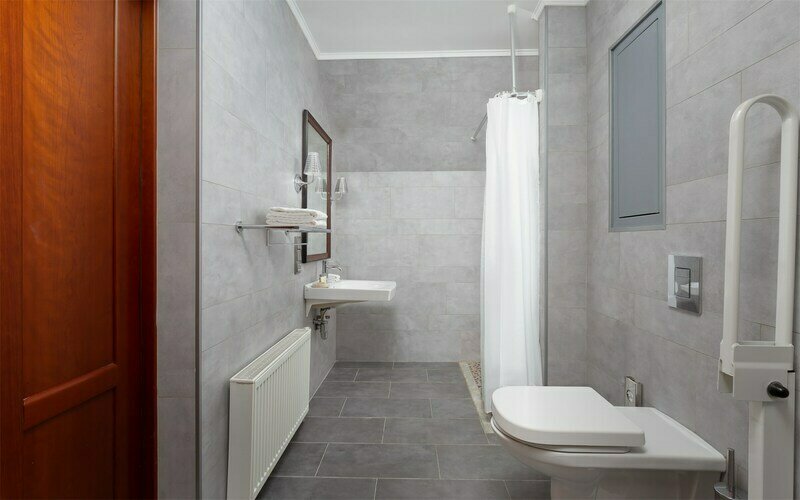 Люкс 2-местный (DBL с видом на город)