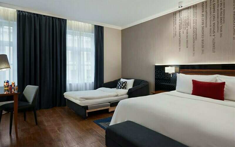 Супериор 2-местный (DBL с диваном)