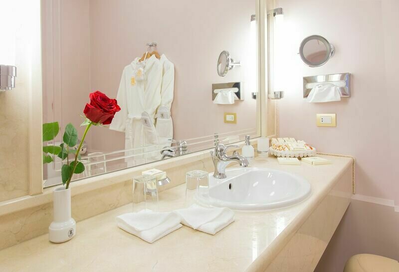 Представительский 2-местный 3-комнатный