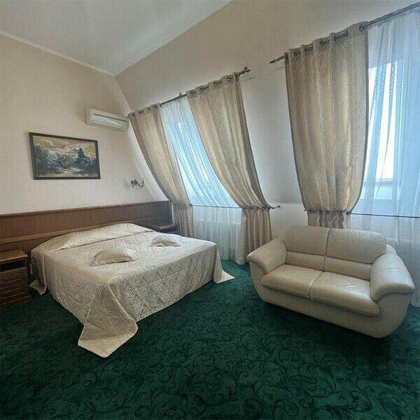 Стандартный 3-местный