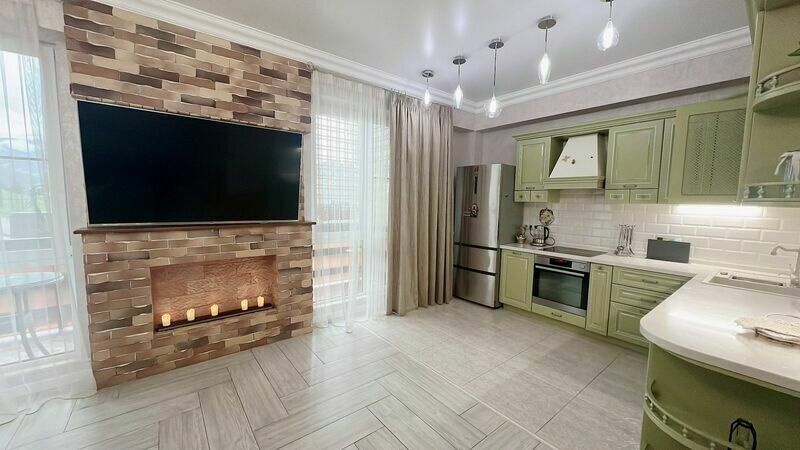 Апартаменты (с видом на горы)