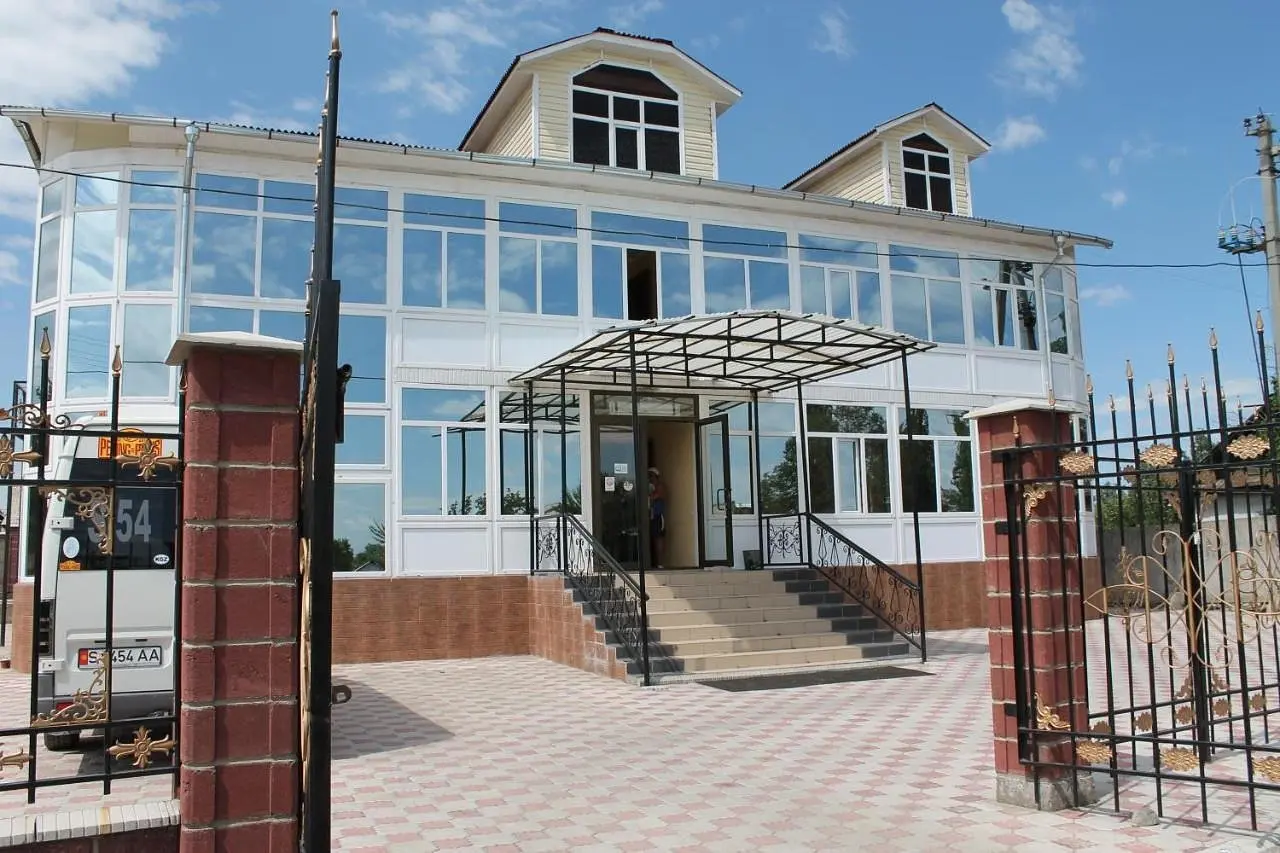 Отель Альтамира, Каракол, Иссык-Кульская область