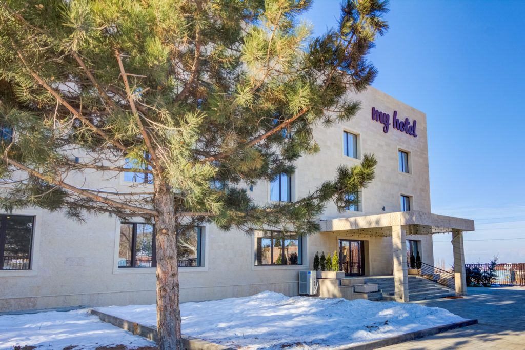 Фасад | My hotel (Каракол), Иссык-Кульская область