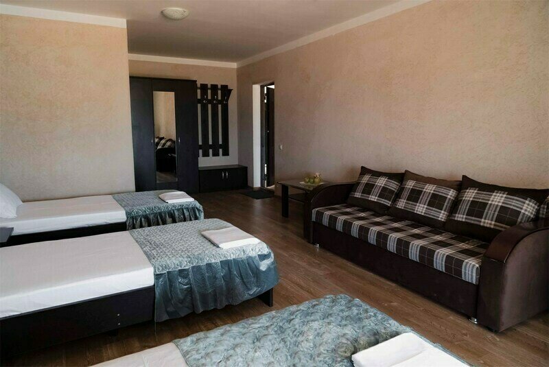 Полулюкс 3-местный (с видом на море)