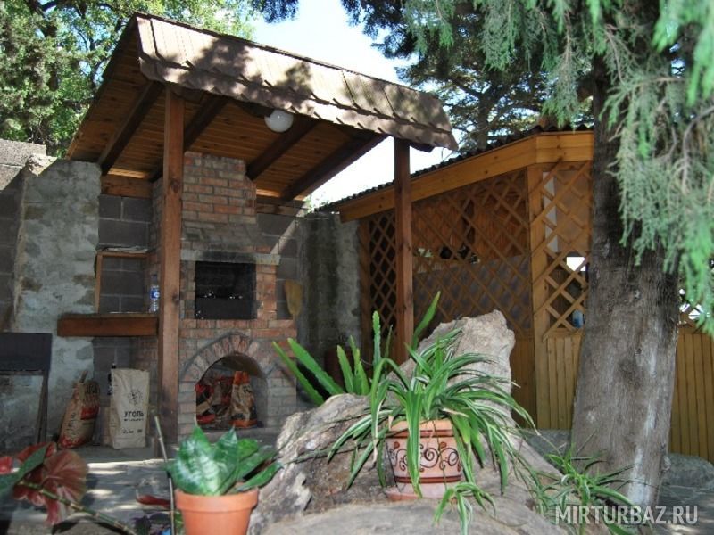 Частное домовладение Кипарисовый рай, Алупка, Крым
