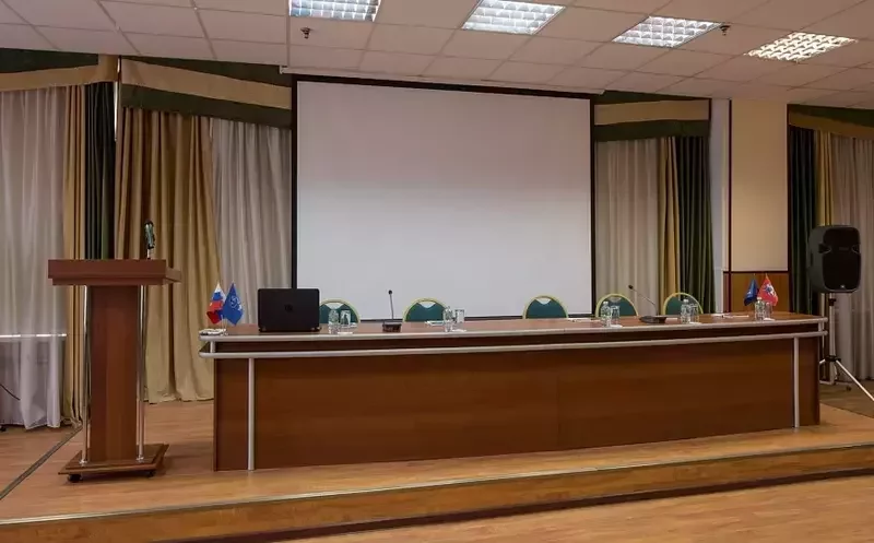 Конференц-зал «Изумруд»