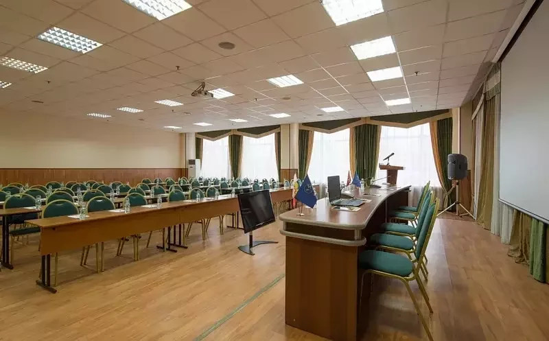 Конференц-зал «Изумруд»