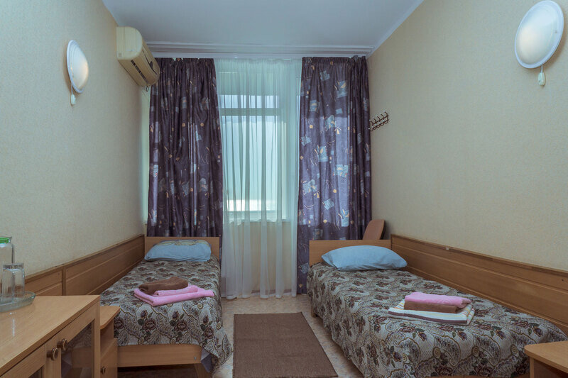 Стандартный 2-местный 1-комнатный (с видом на озеро)