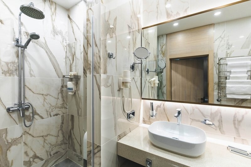 Делюкс 2-местный 1-комнатный (главный корпус, с видом на горы)