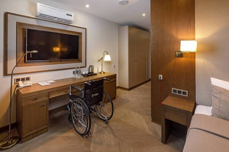 Номер специальный 1-местный 1-комнатный (для людей с ограниченными возможностями)