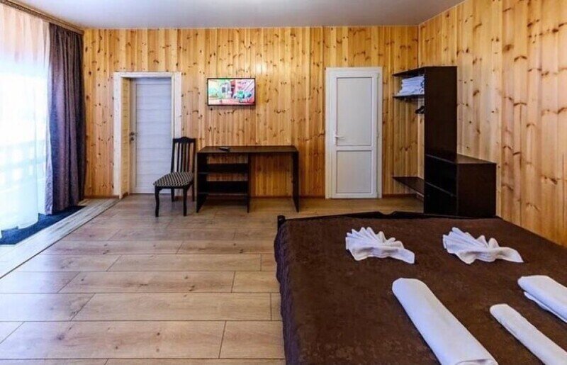 Семейный Люкс 8-местный 2-комнатный 1-категории