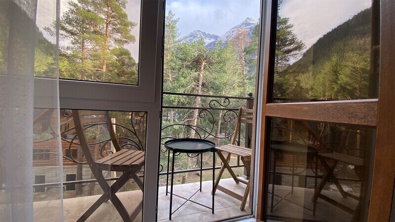 Апартаменты 4-местный 1-комнатный (с балконом)