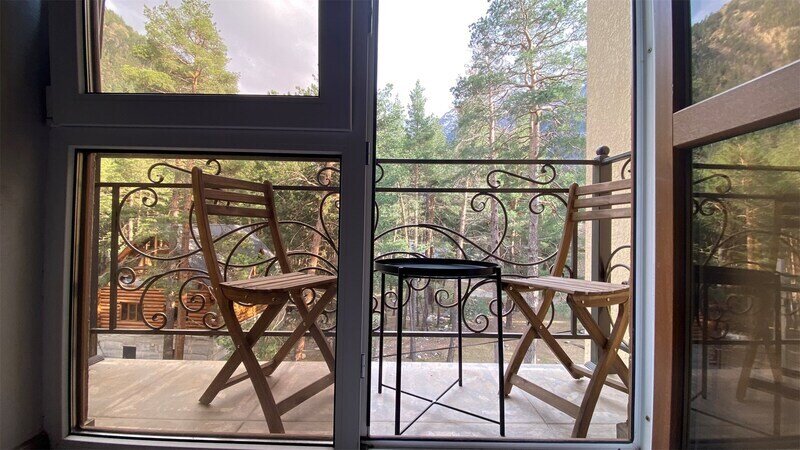 Апартаменты 5-местный 2-комнатный (с камином)