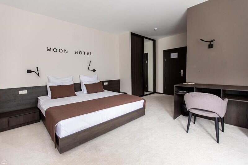 Полулюкс 2-местный (с балконом)