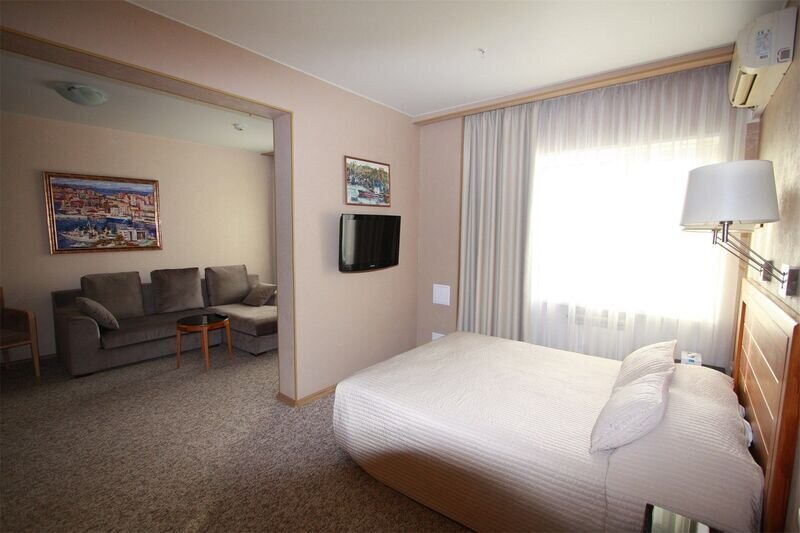 Джуниор сюит 3-местный (Супериор DBL)