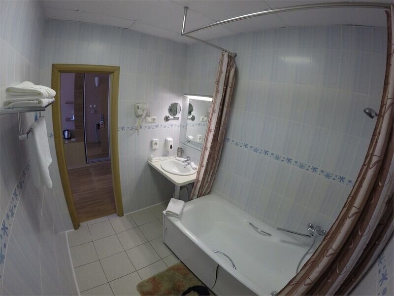 Джуниор сюит 3-местный (Супериор TWIN)