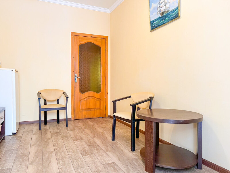 Люкс 4-местный 2-комнатный (1 этаж)