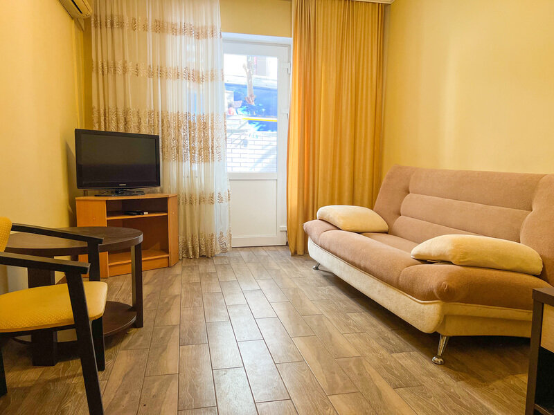 Люкс 4-местный 2-комнатный (1 этаж)