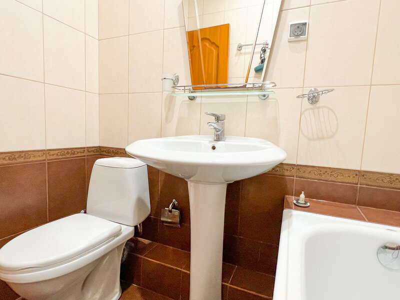 Люкс 4-местный 2-комнатный (1 этаж)