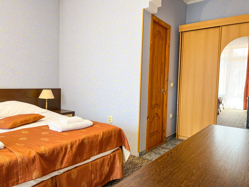 Полулюкс 2-местный (с доп.местом)