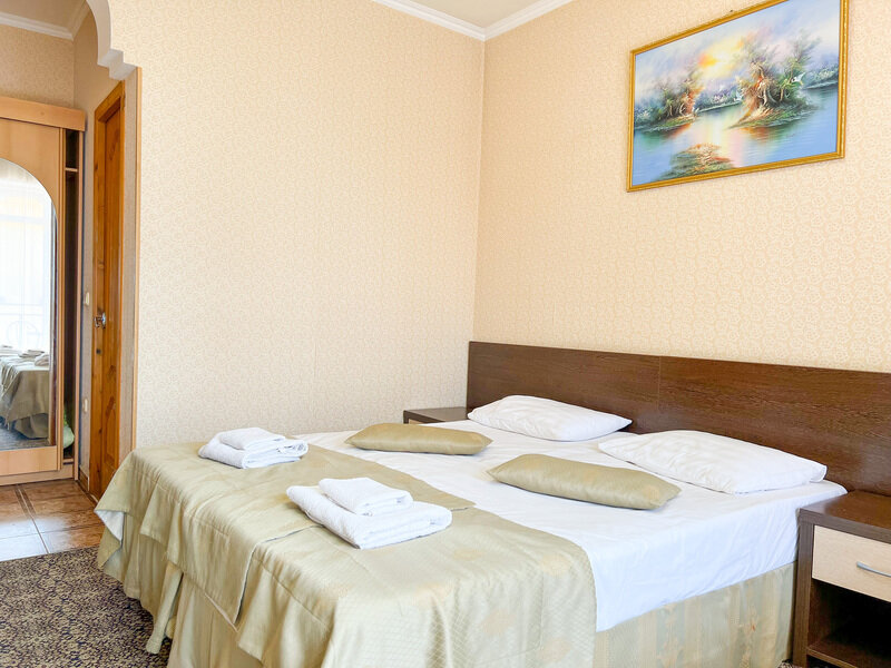 Полулюкс 2-местный (с доп.местом)