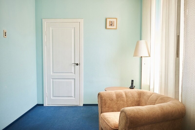 Джуниор Сюит 2-местный 2-комнатный DBL/TWIN (Эконом, 2-3 этаж)