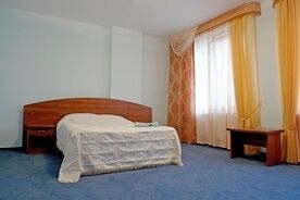 Стандарт 2-мест TWIN/DBL 1 категории (2-3 этаж), Парк-отель Аврора, Прокопьевск