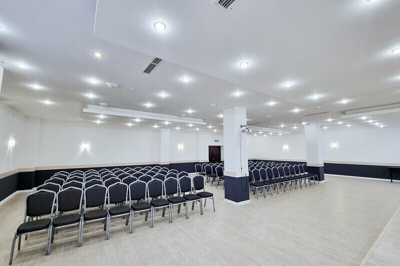 Конференц-зал «Гранд»