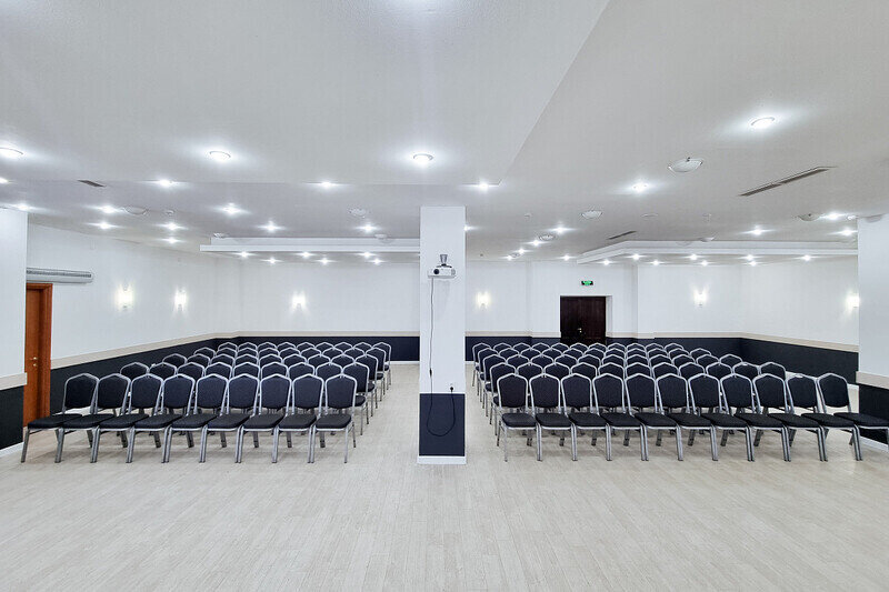 Конференц-зал «Гранд»