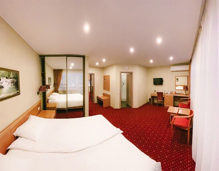 Family 3-местный