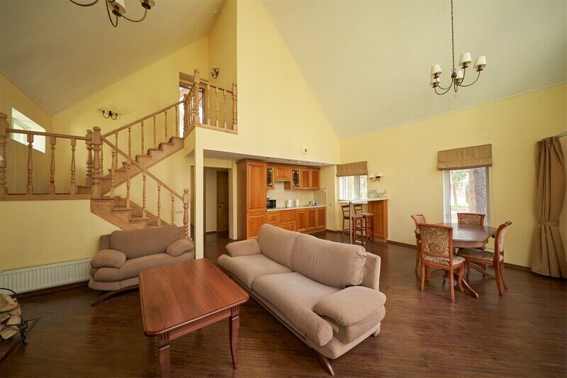 Коттедж 4-местный 2-этажный (La-Ronge)