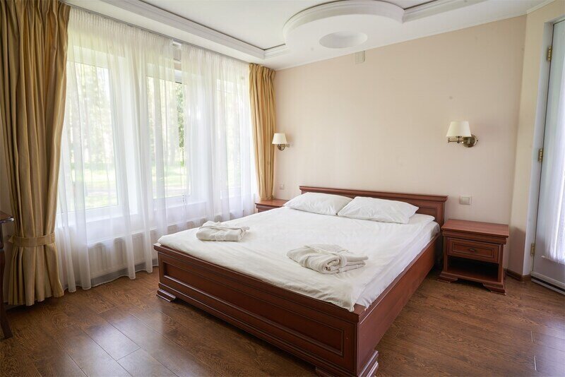 Коттедж 6-местный 2-этажный (Williams)