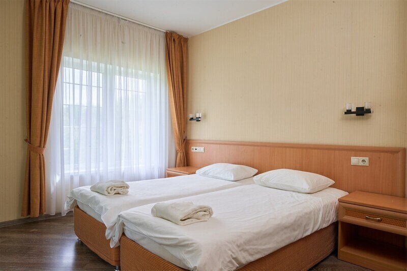 Коттедж 8-местная 2-этажная Вилла