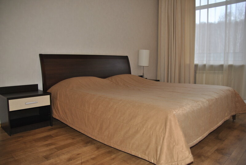 Джуниор Сюит