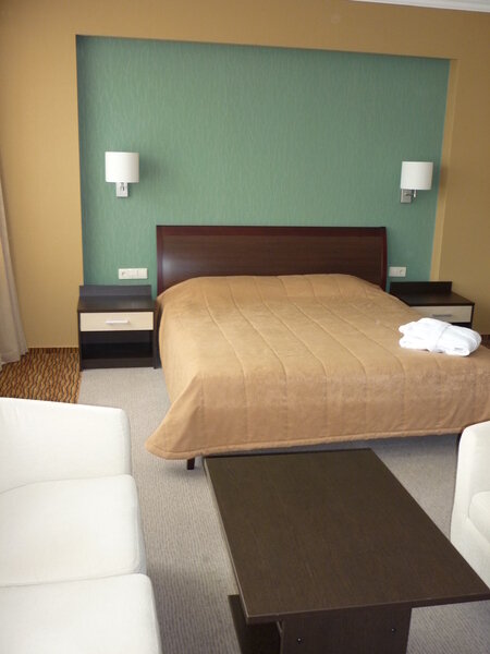 Джуниор Сюит