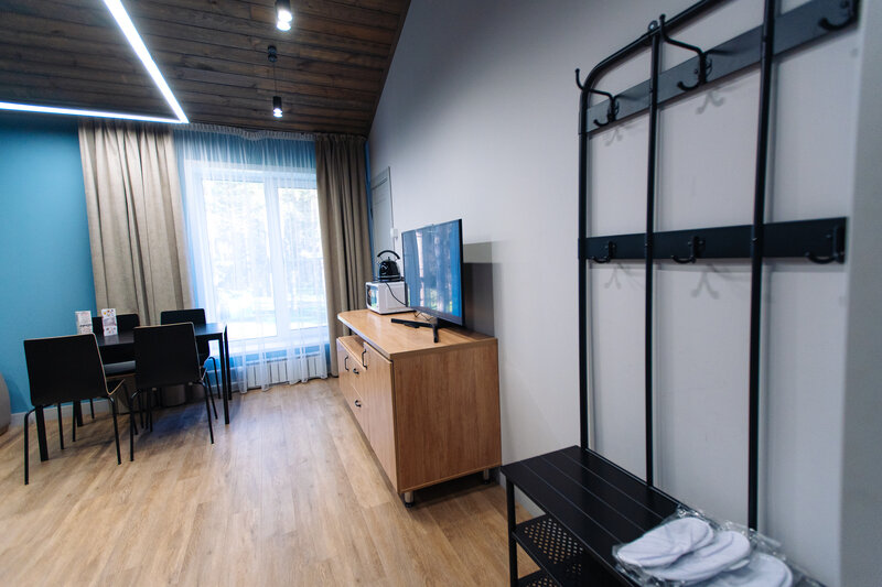 Люкс 4-местный Большой (3 этаж)