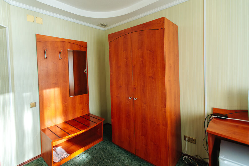 Полулюкс 2-местный (Главный корпус)