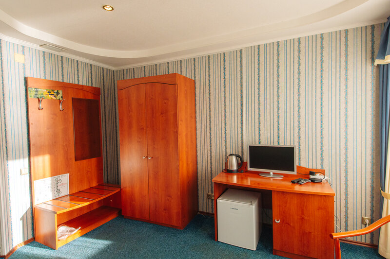 Полулюкс 2-местный (Главный корпус)