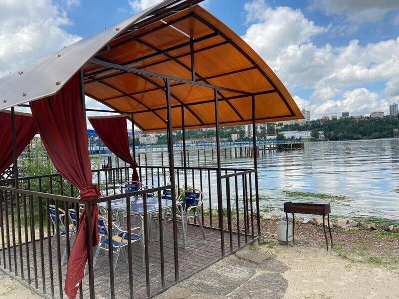 Беседка на 10 гостей