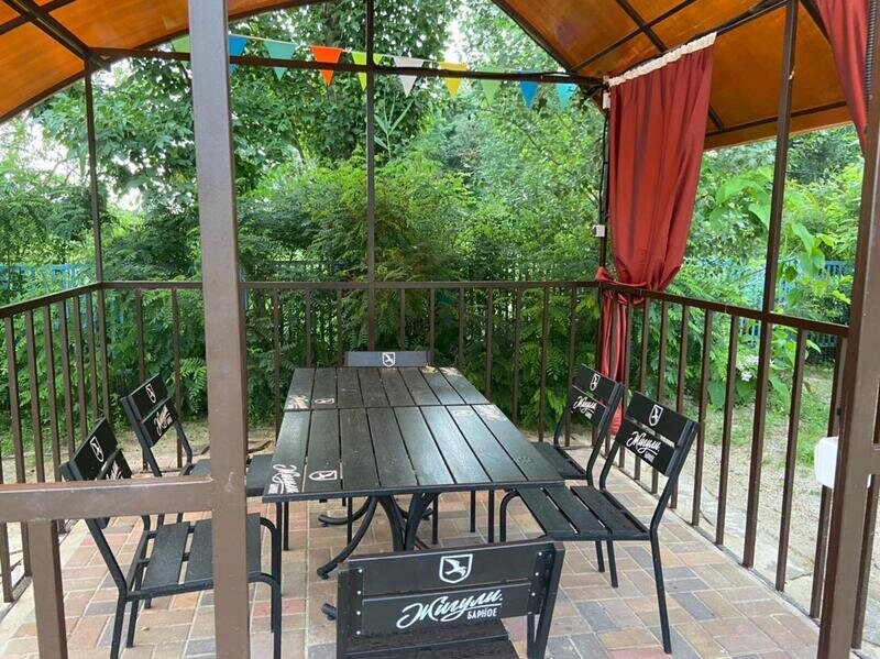 Беседка на 6 гостей