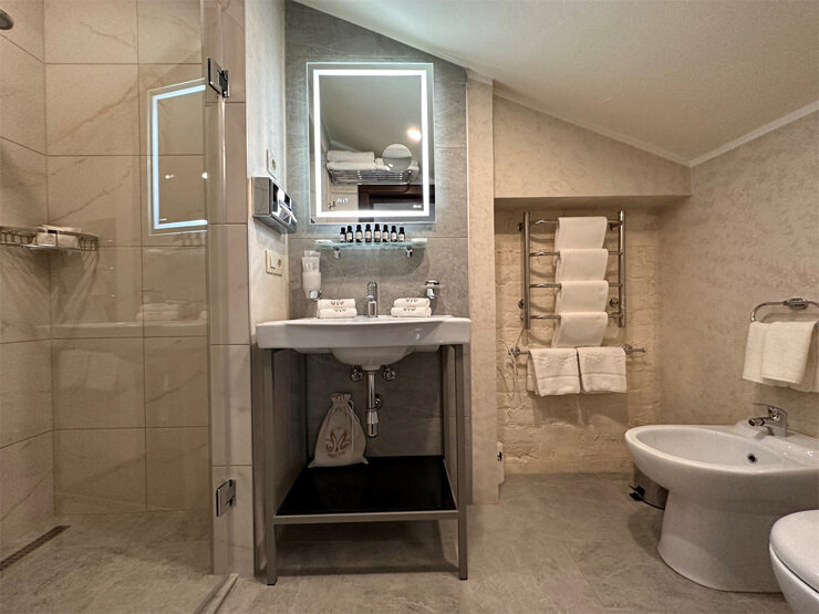 Делюкс 3-местный (с террасой, мансарда)