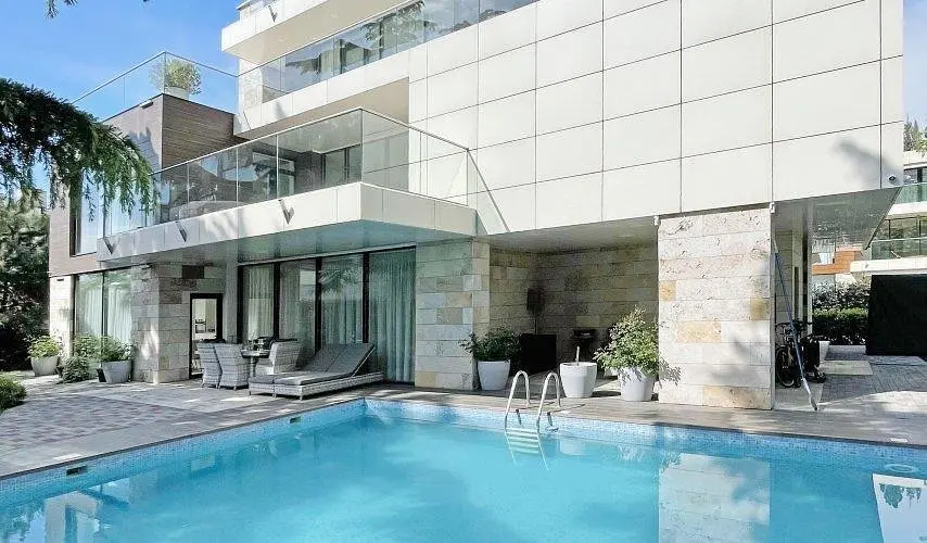 Бассейн | Pulsar Villa Deluxe, Краснодарский край