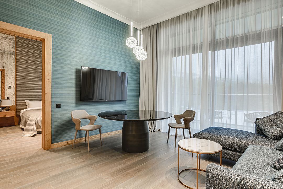 Джуниор Сюит Премиум 2-местный 2-комнатный (с видом на парк)