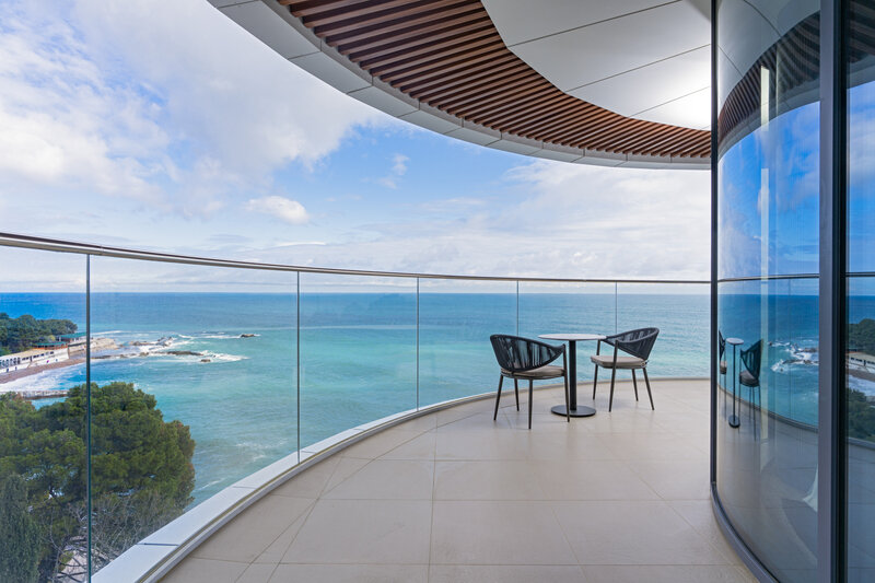 Люкс 2-местный 2-комнатный (с видом на море)