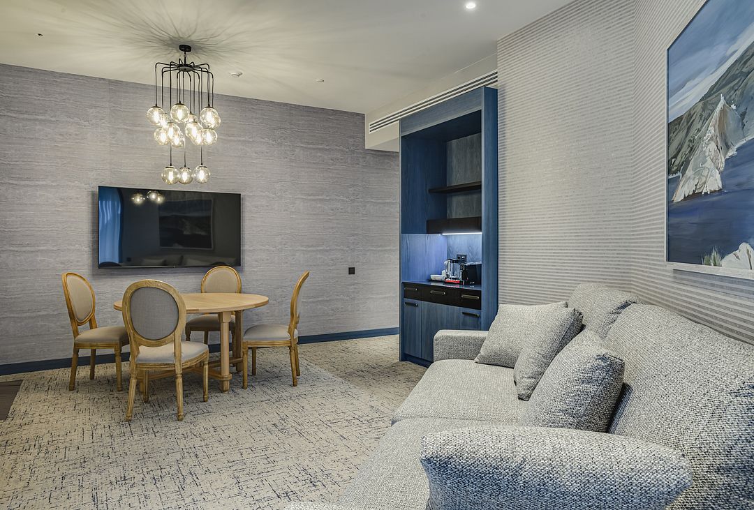 Люкс 2-местный 2-комнатный (с видом на парк)