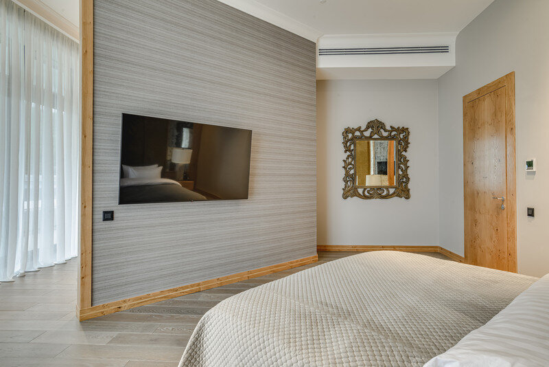 Люкс Представительский 2-местный 2-комнатный (с видом на парк)