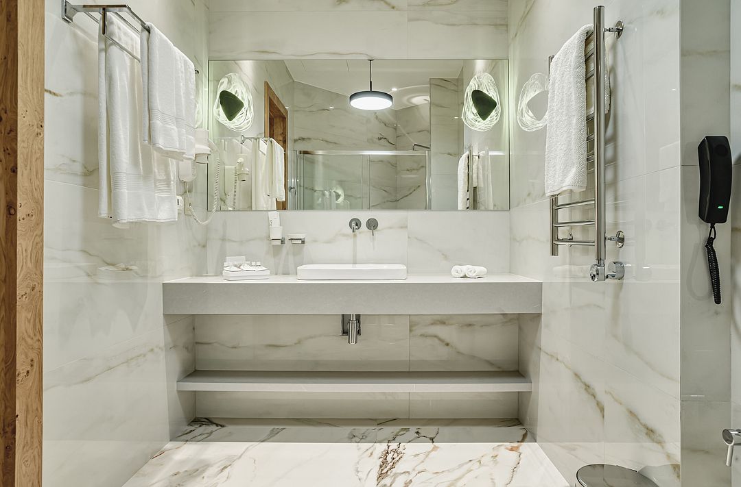 Люкс Представительский 2-местный 2-комнатный (с видом на парк)