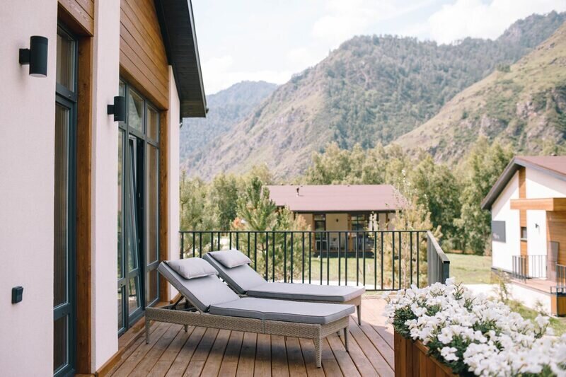 Коттедж Люкс (Pion, Iris, Roza)