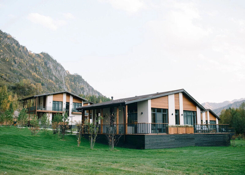 Коттедж Люкс (Pion, Iris, Roza)