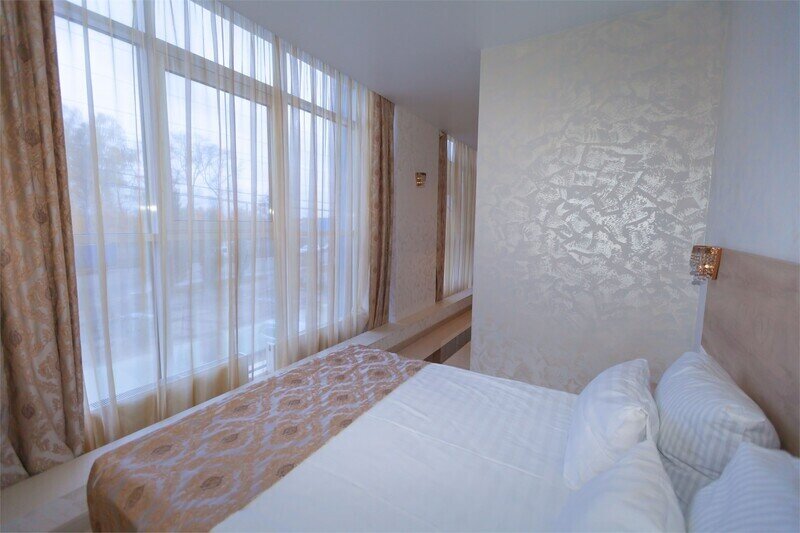 Комфорт 3-местный (DBL с холлом)